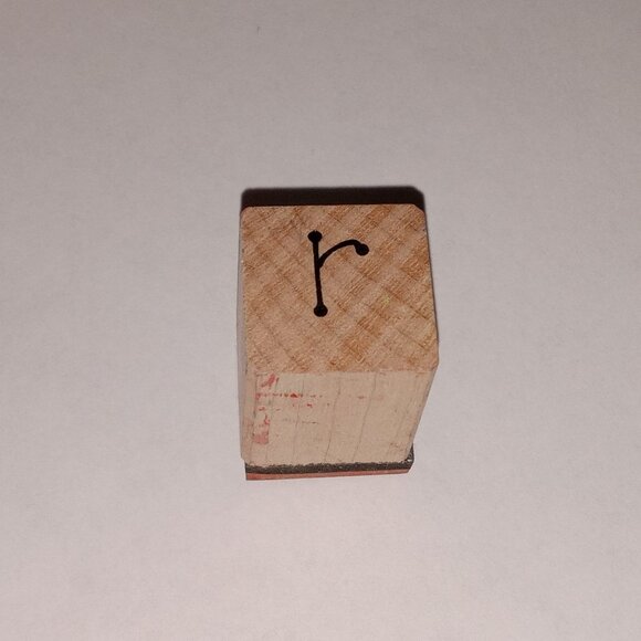 🎯 10 for $10 / Mounted Rubber Stamp "r" Scrapbooking Stamp - Picture 1 of 3